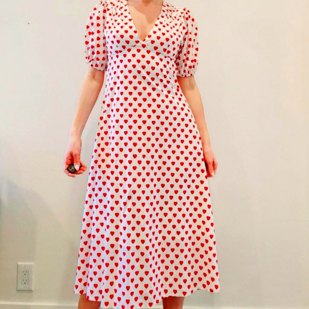 💖 Urban Revivo Heart Print Midi Dress – Size M/US 6 💖